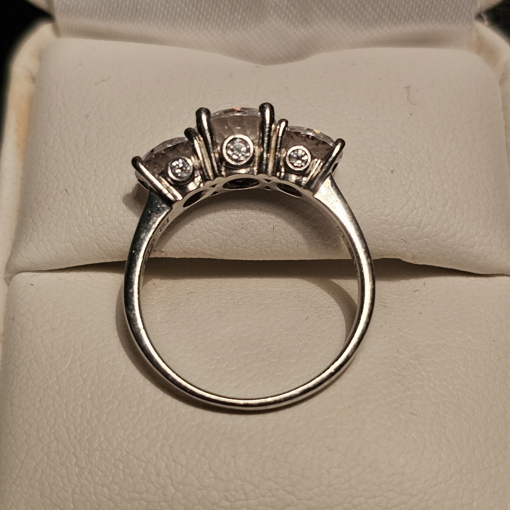 Sterling Ring - Picture 7 of 8